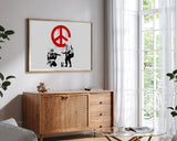Banksy - Soldaten malen Peace Symbol soldiers Peace heller Hintergrund