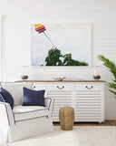 Banksy - Soldaten heben McDonald's Drive In Schild hoch (Soldiers of McDonald's)