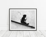 Banksy - Mädchen Seifenblasen rutscht Gelände runter Wand-Graffiti cool stylisch