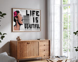 Banksy - Life is beautiful Frau mit Rose im Haar mit Schriftzug