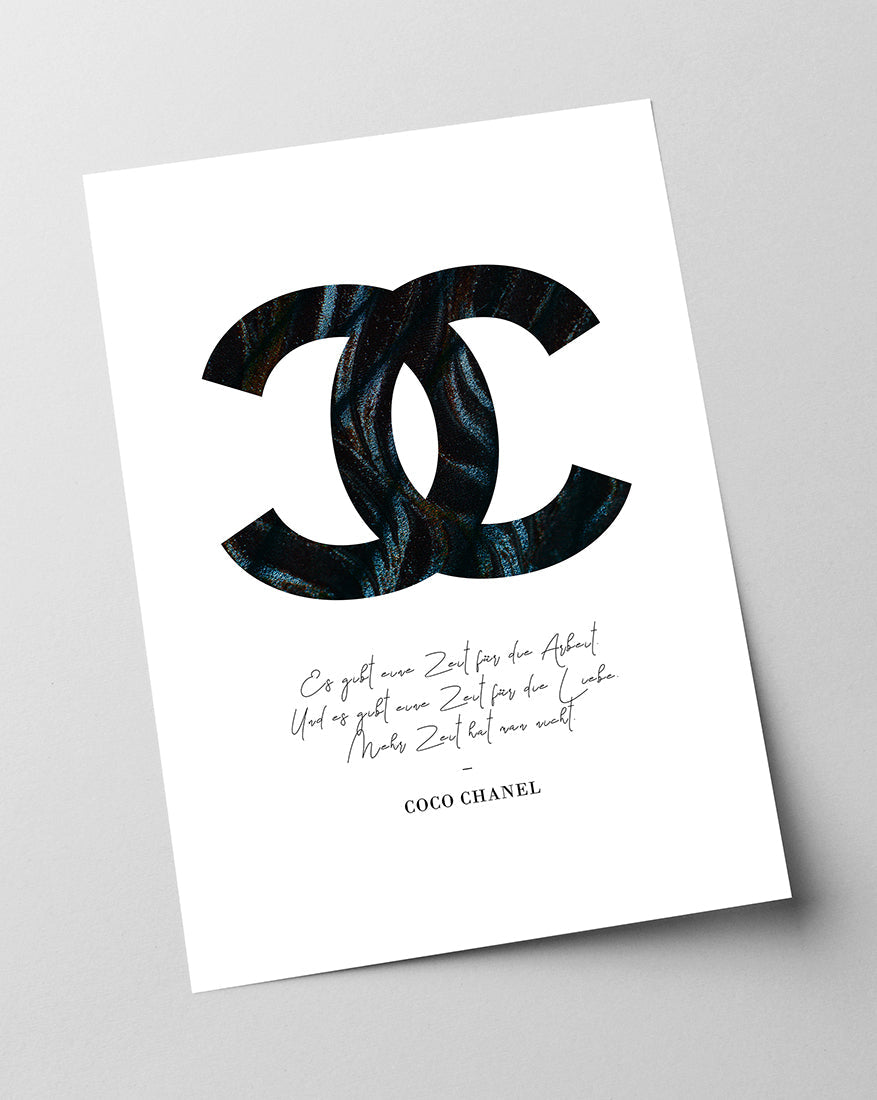 Zitat von Coco Chanel - Mode-Ikone - Dunkles Muster