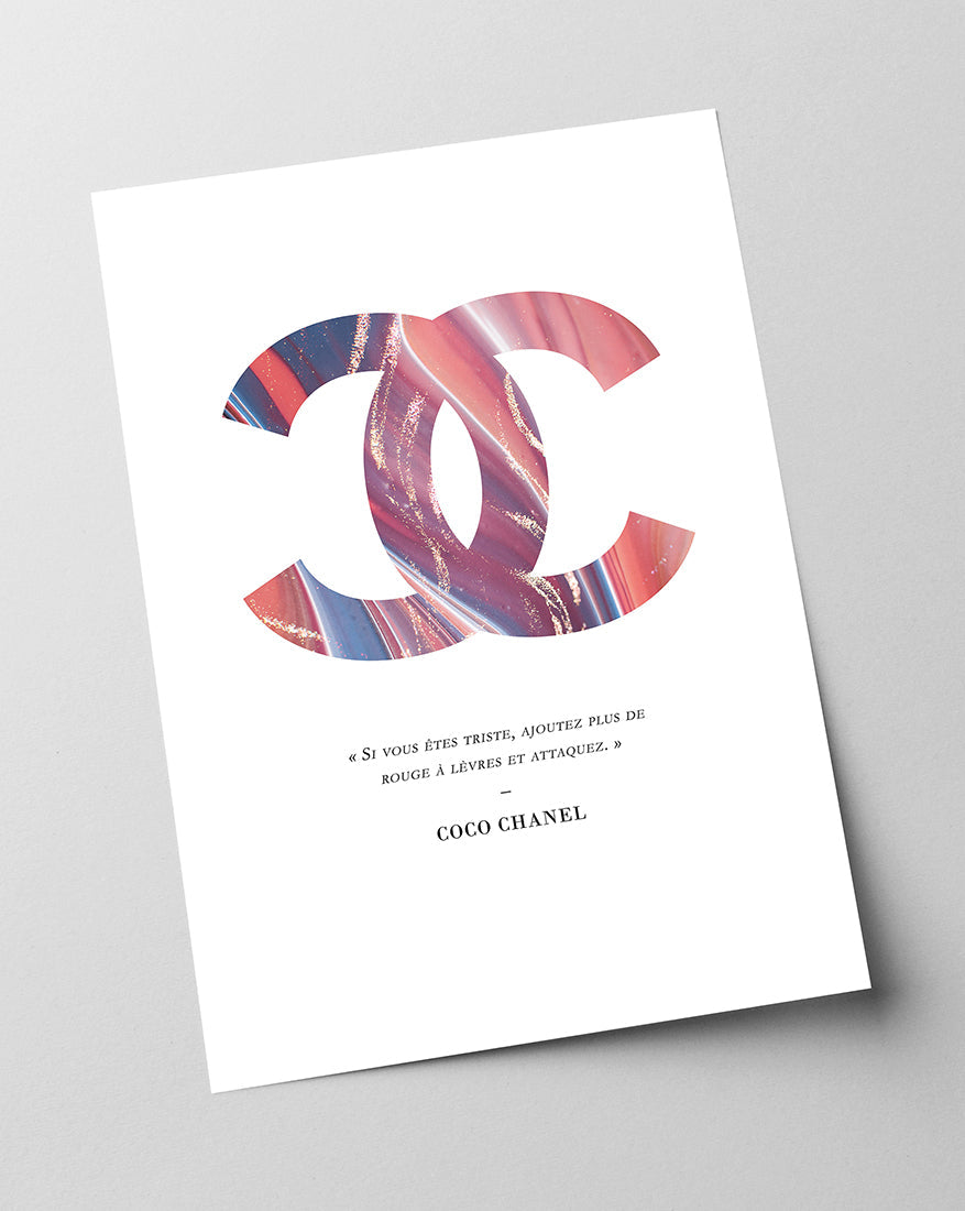 Zitat von Coco Chanel - Mode-Ikone - Muster in Pastellfarben