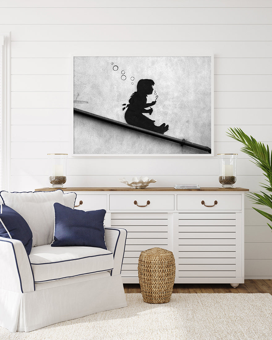Banksy - Mädchen Seifenblasen rutscht Gelände runter Wand-Graffiti cool stylisch