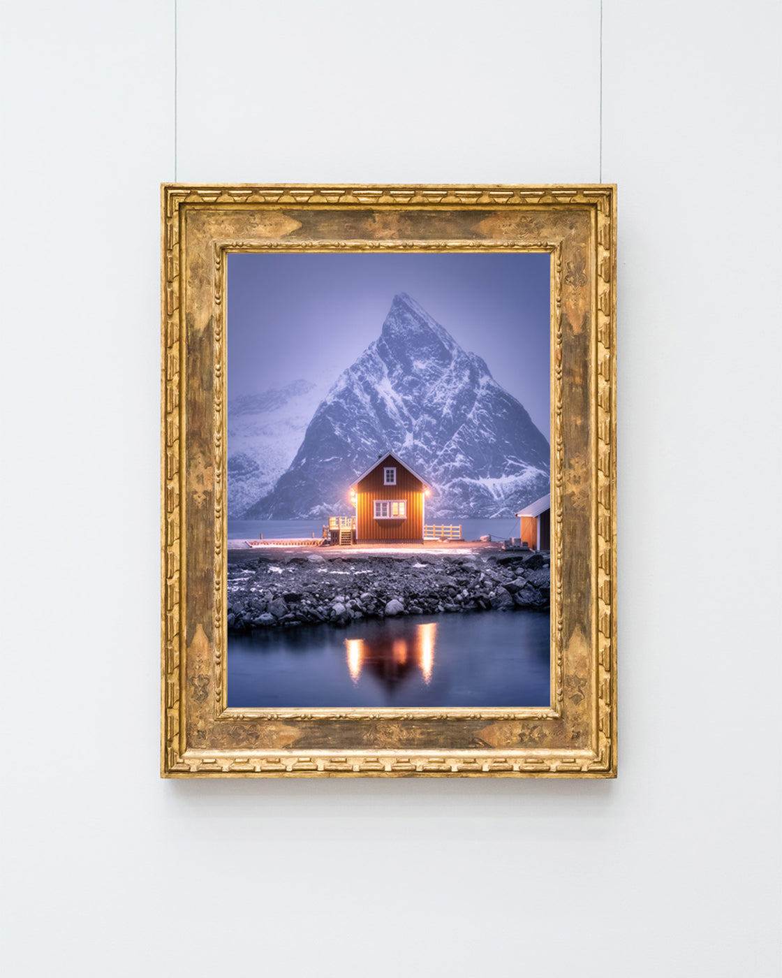 Bergsee-Hütte im Nebel