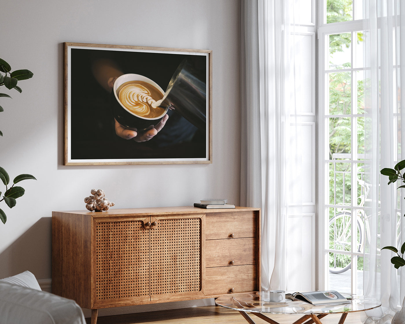 Frischer Milchkaffee