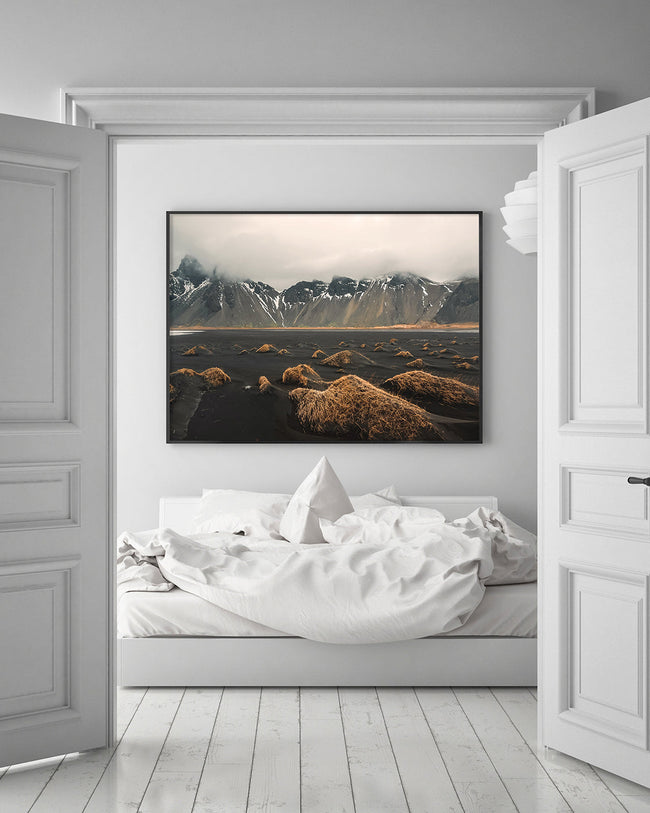 Berge in einer Nebellandschaft Main Image