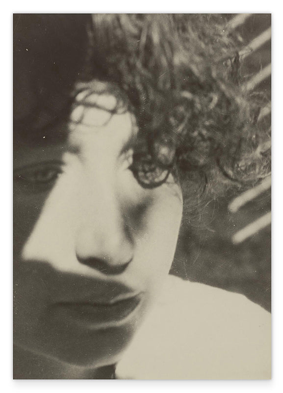 László Moholy Nagy - Schwarz-Weiß Fotografie - Intimes Portrait Hover Image