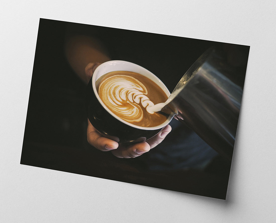 Frischer Milchkaffee