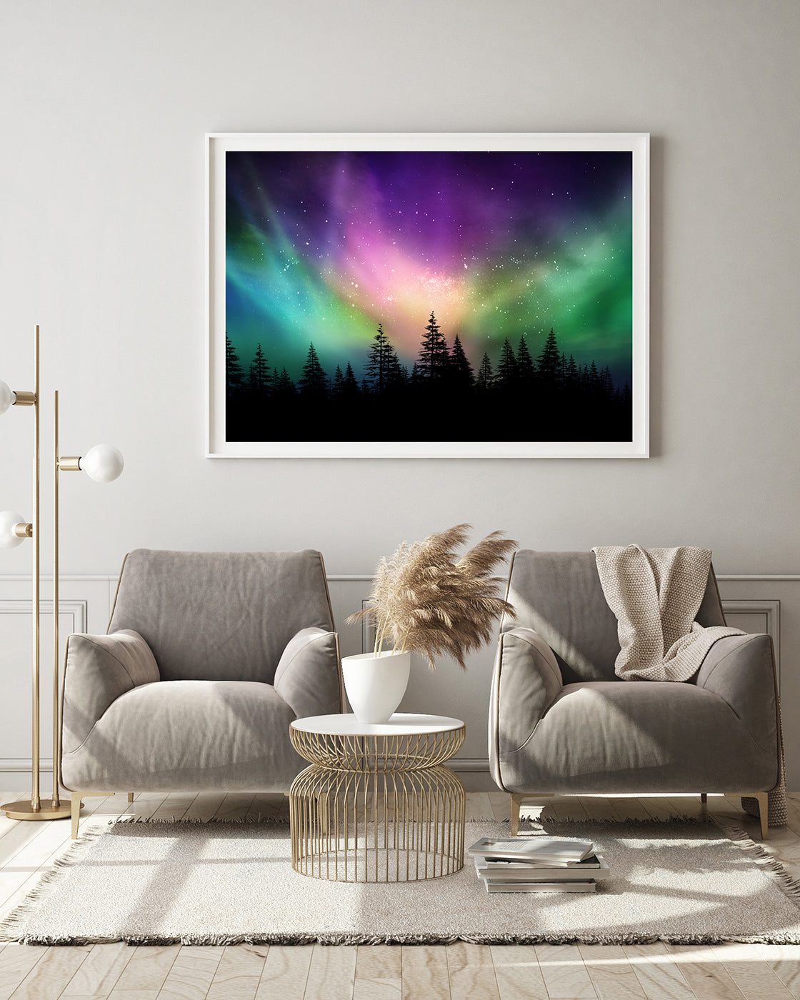 Polarlichter über Waldkronen