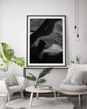 Frau am Strand - Schwarz-Weiß