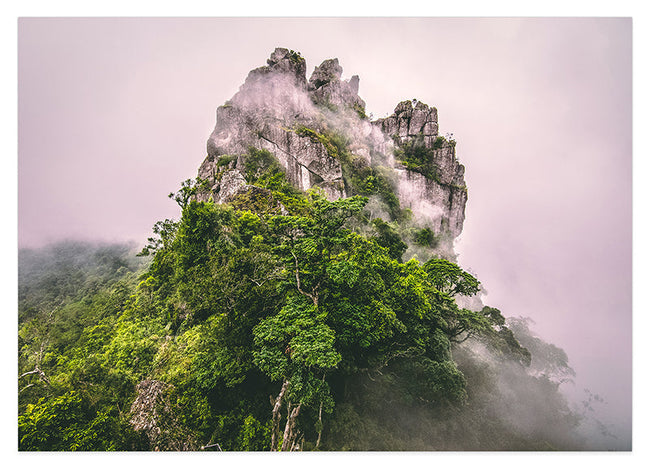 Asiatische Berglandschaft Hover Image