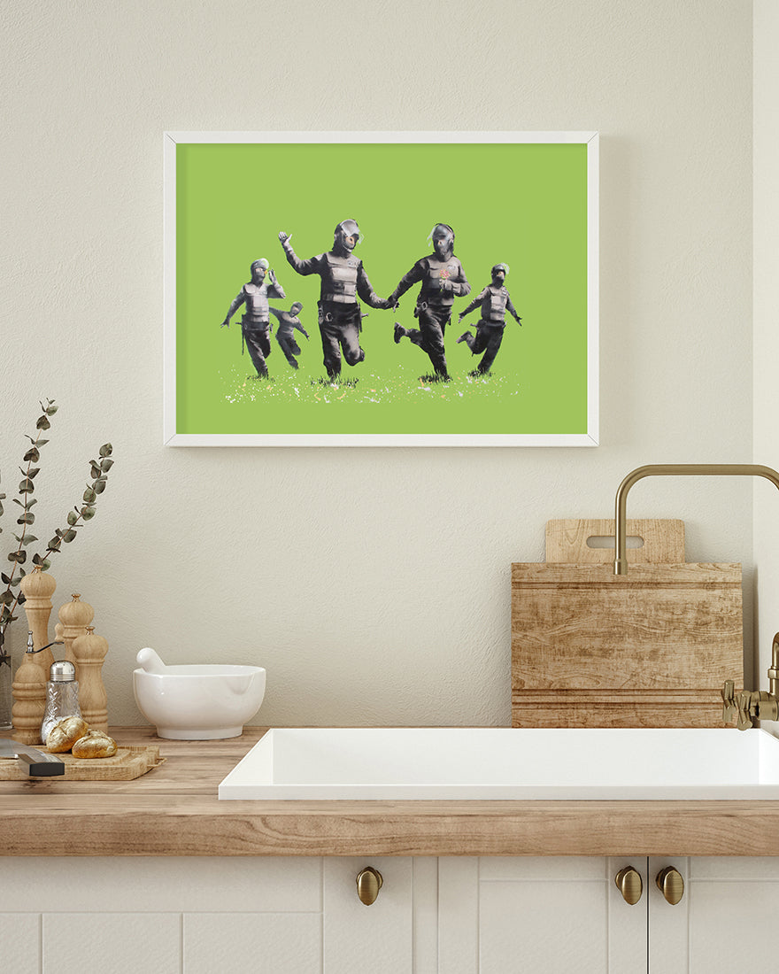 Banksy - Police officers in field Polizei-Offiziere auf grüner Wiese Street Art