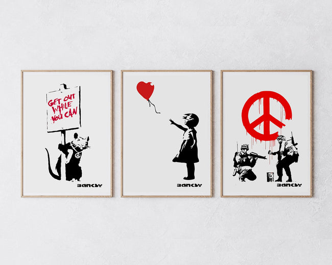 Set aus 3 Postern: "Message in red" Hover Image