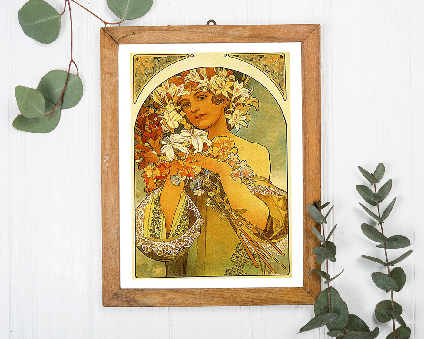 Alfons Mucha - Frau mit Blumen auf Kopf