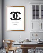 Zitat von Coco Chanel - Mode-Ikone - Schwarz mit Nadelstreifen