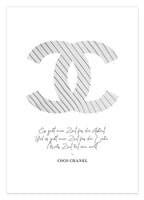 Zitat von Coco Chanel - Mode-Ikone - Weiß mit Nadelstreifen