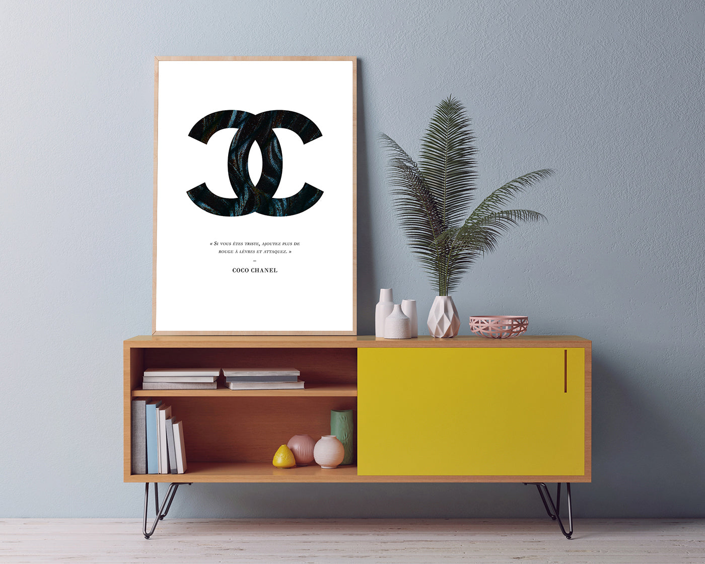 Zitat von Coco Chanel - Mode-Ikone - Dunkles Muster