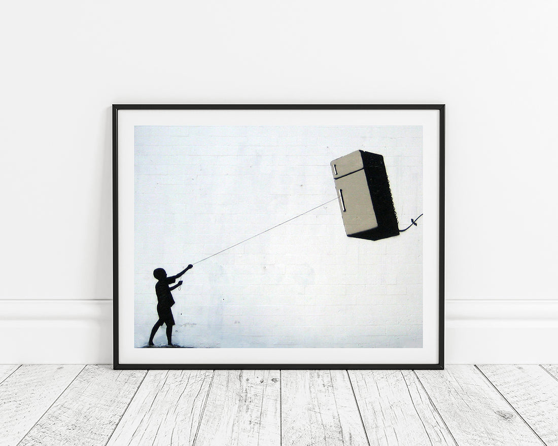 Banksy - Junge macht Fridge (Kühlschrank) Kite Street Art urban Kunst modern