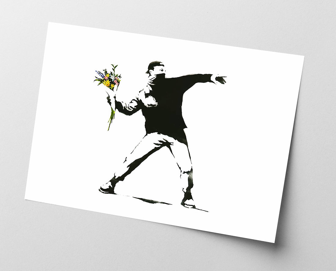 Banksy - Autonomer wirft mit Blumenstrauß statt Molotow