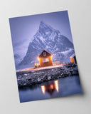 Bergsee-Hütte im Nebel